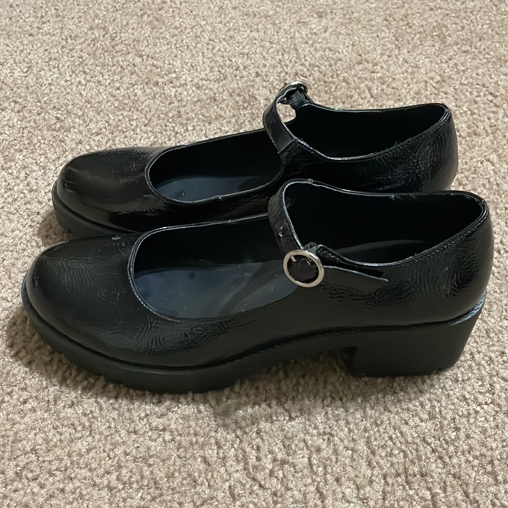 uo daria treaded mary jane